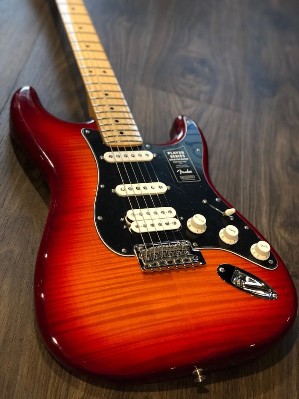 Fender Player Series Stratocaster HSS Plus Top MN - Aged Cherry